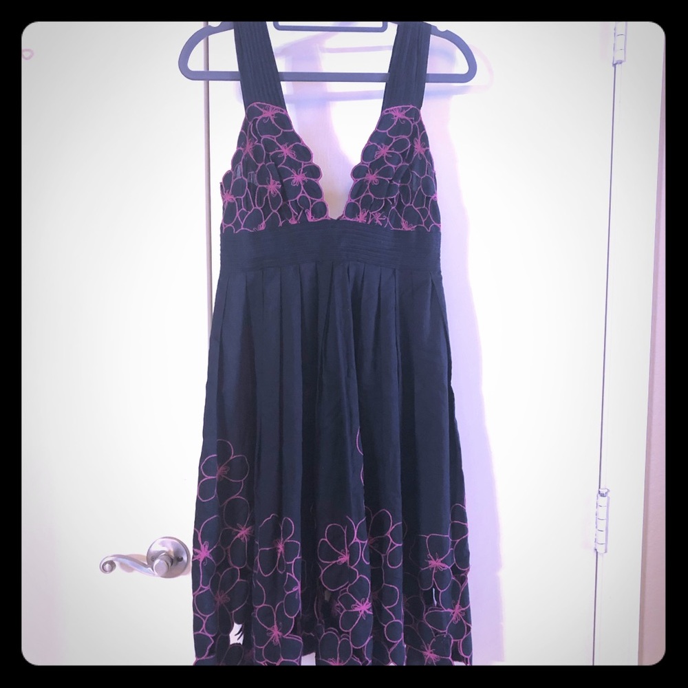 Sleeveless Black Dress